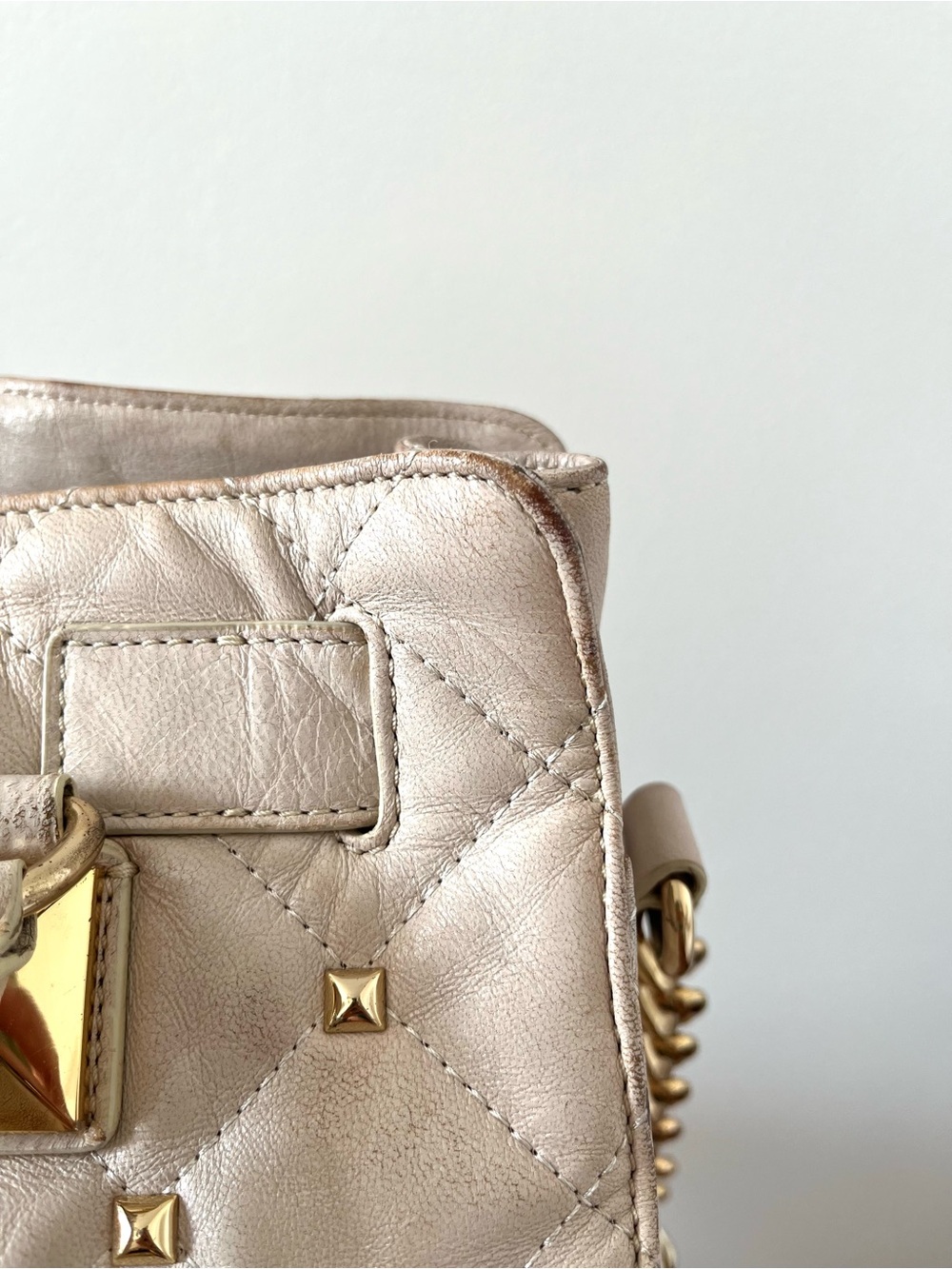 Michael Kors Hamilton Quilted Cream Leather Satchel with Gold Studs - Picture 12 of 16